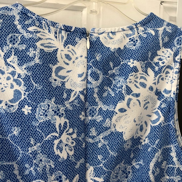 Short dress - Picture 5 of 6